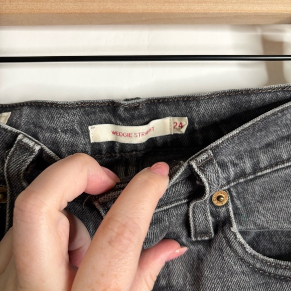 Levi's® Premium WEDGIE STRAIGHT FIT WOMEN'S JEANS size 24 - Picture 6 of 11